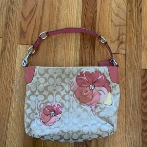 medium sized real coach shoulder bag